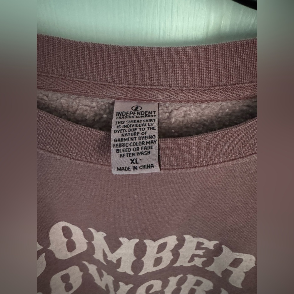 Beachcomber Crewneck - Picture 2 of 3